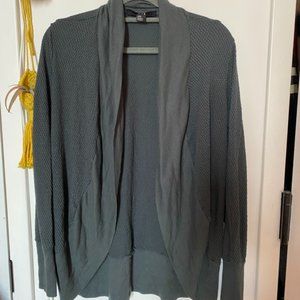 Forever 21 Cardigan Sweater ~ Size Medium